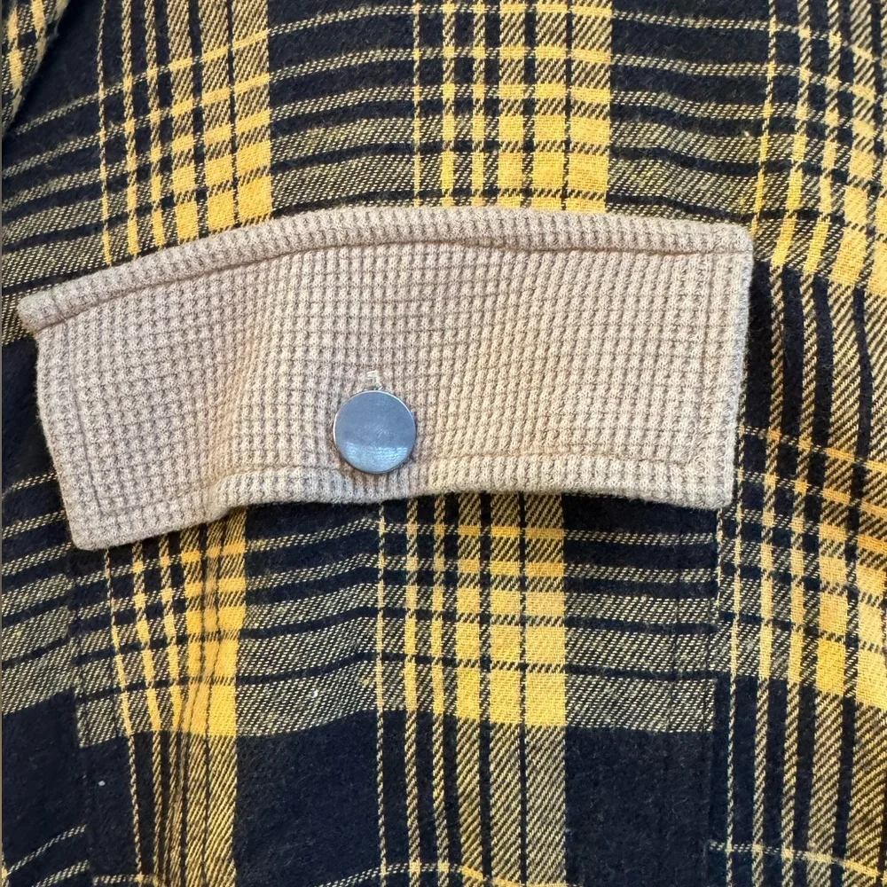 NEW POL Black Yellow and Tan Oversized Plaid Button-Up Shirt Size Small